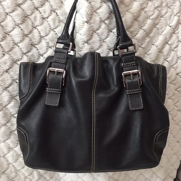 Michael by Michael Kors Large Leather Purse. - Picture 3 of 8